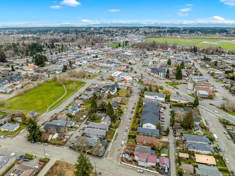 719 / 721 8th Street, Courtenay, BC, V9N 1N6 - 34