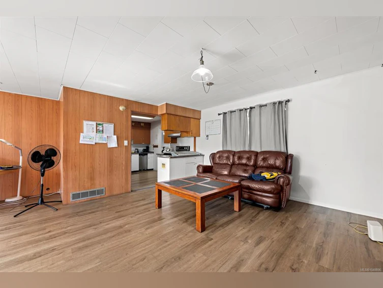719 / 721 8th Street, Courtenay, BC, V9N 1N6 - 10
