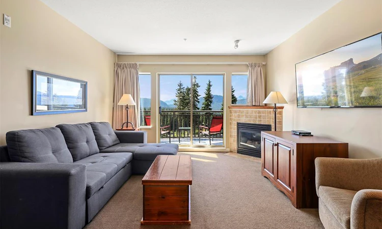 215-1280 Alpine Road