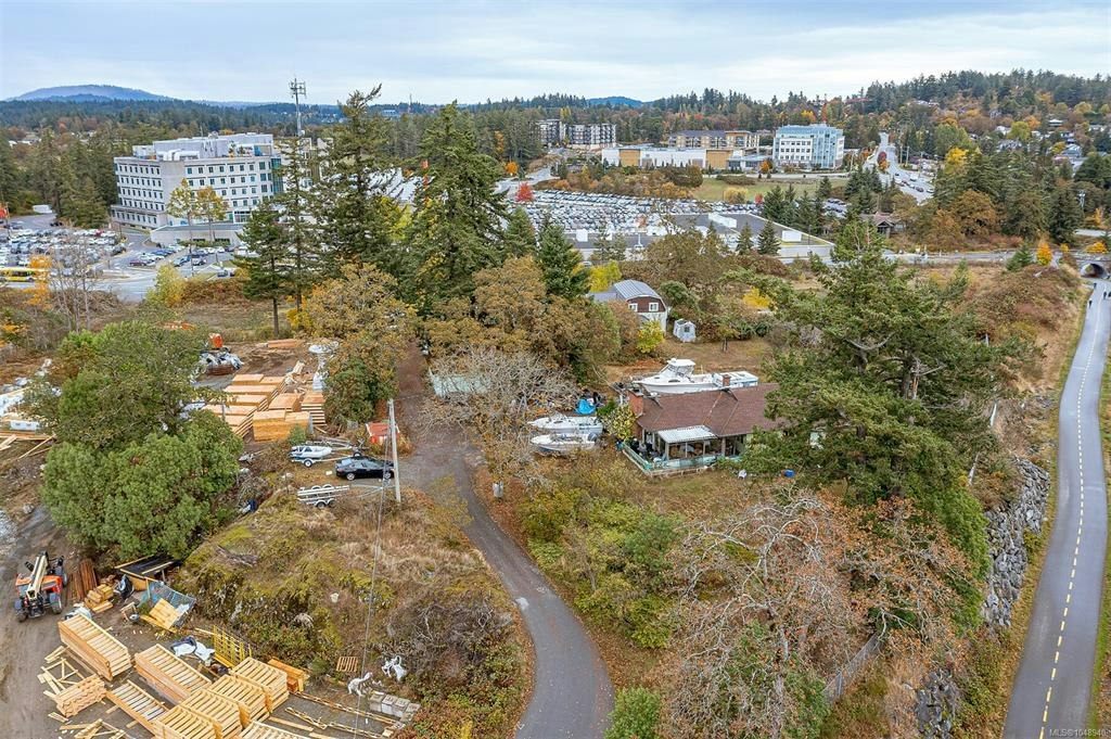 5 Erskine Lane, View Royal, BC, V8Z 1R7