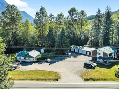 1260 Sayward Road - 3