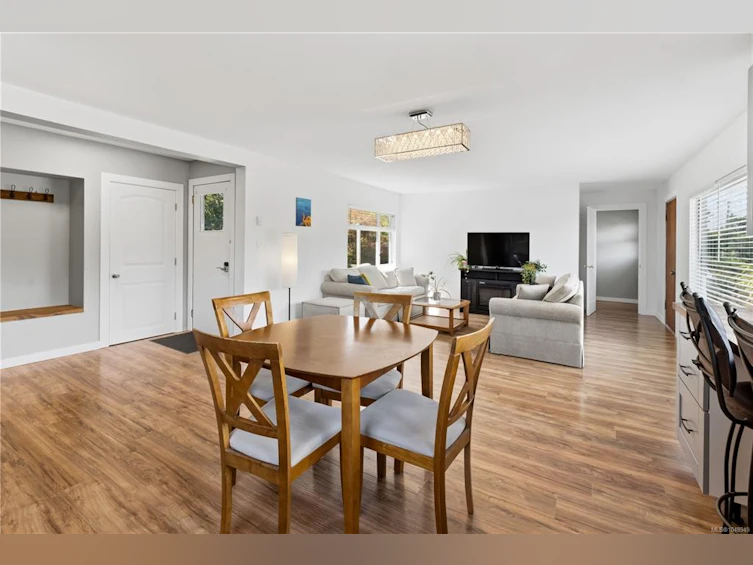 1802 Peninsula Road, Ucluelet, BC, V0R 3A0 - 18