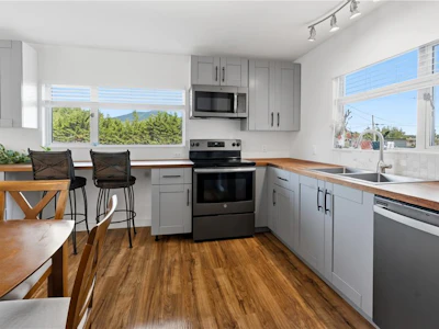 1802 Peninsula Road - 5
