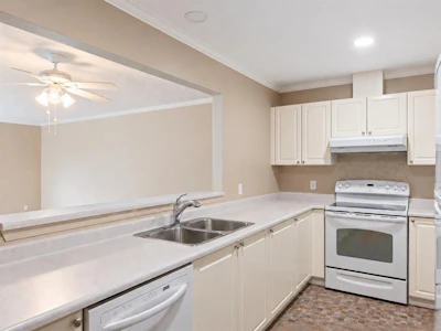 334-2245 James White Boulevard - 4