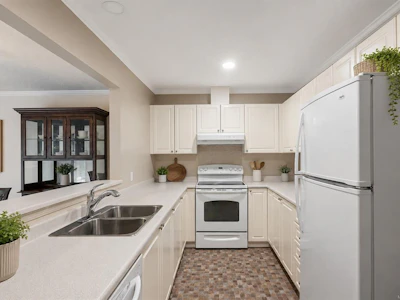 334-2245 James White Boulevard - 2
