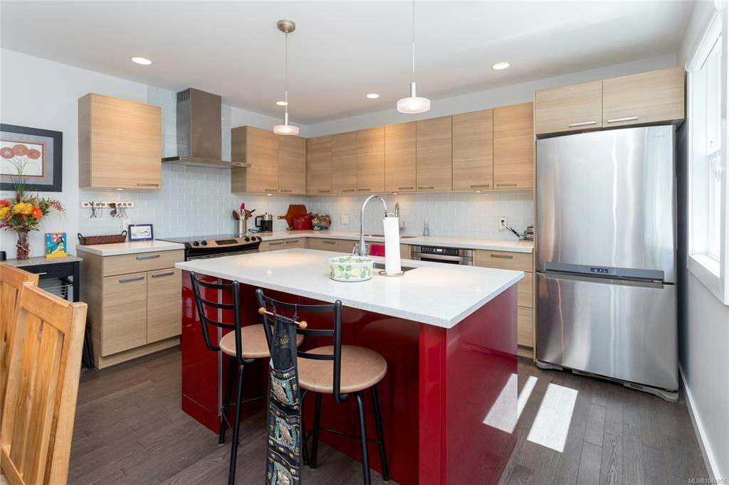 367 Vincent Avenue, Saanich, BC, V9A 2G8