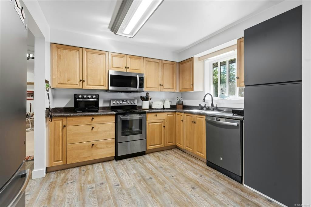 1626 Larch Road - 3