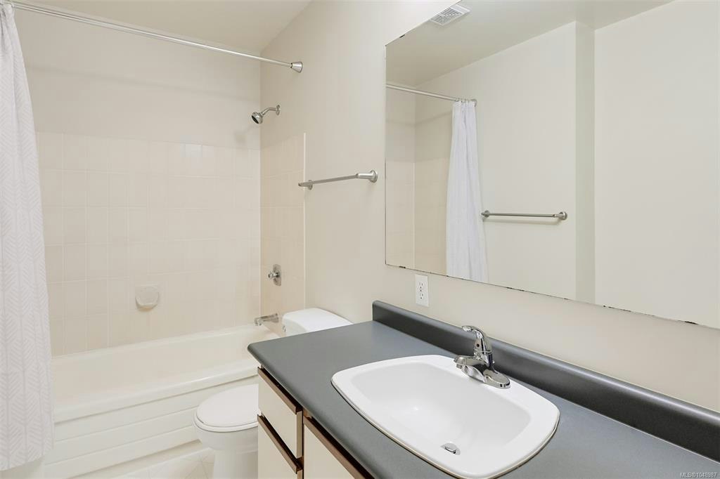 201-4030 Quadra Street, Saanich, BC, V8X 1K2 - 31