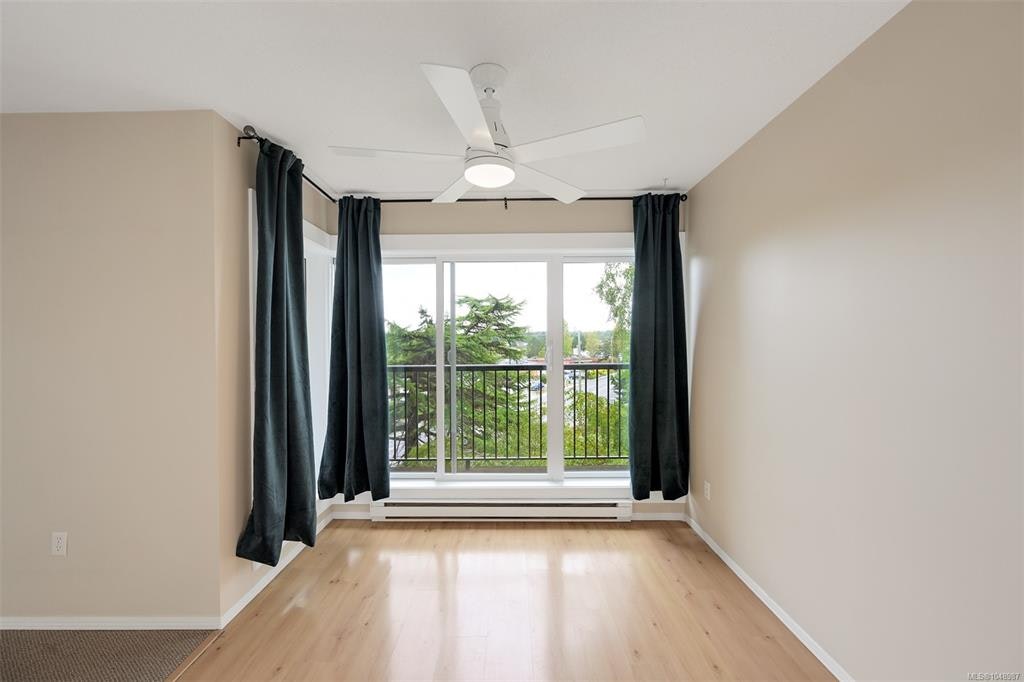 201-4030 Quadra Street - 5