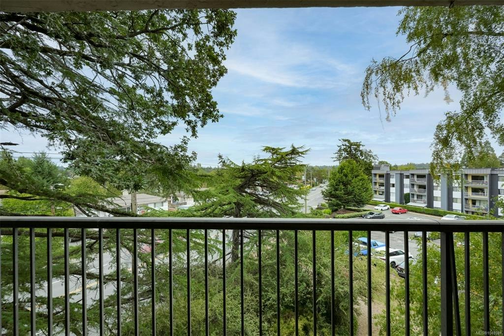 201-4030 Quadra Street, Saanich, BC, V8X 1K2 - 27