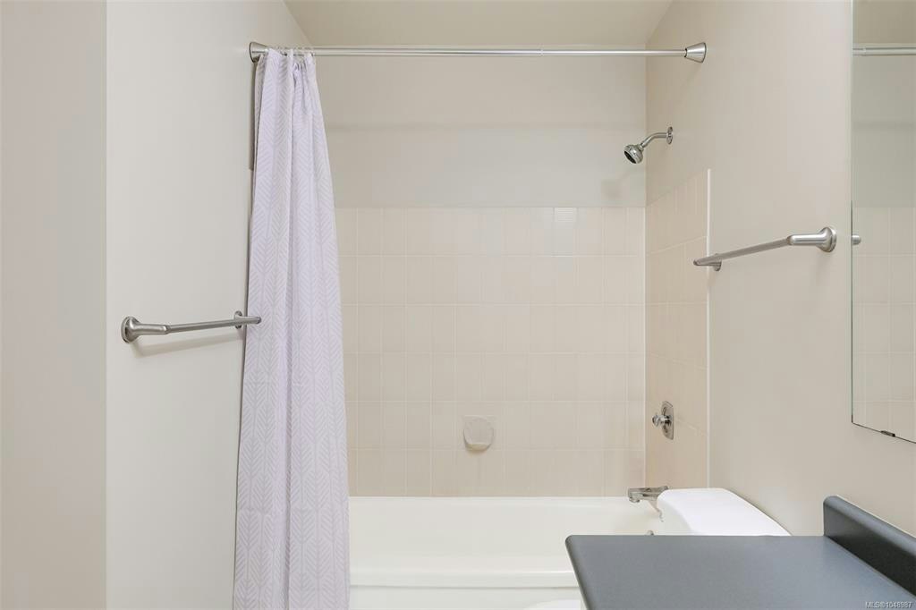 201-4030 Quadra Street, Saanich, BC, V8X 1K2 - 32