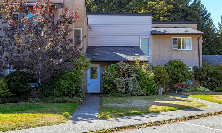 114-2860 Sooke Lake Road