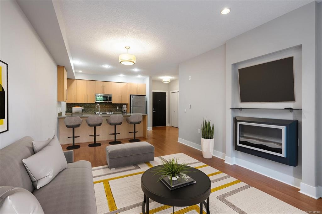 101-4529 West Saanich Road, Saanich, BC, V8Z 3G3