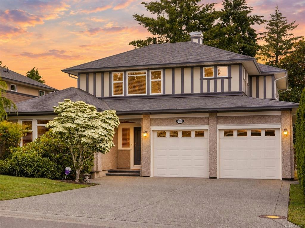 2286 Hazelton Place, Saanich, BC, V8N 5C3