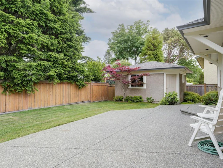 2286 Hazelton Place, Saanich, BC, V8N 5C3 - 27