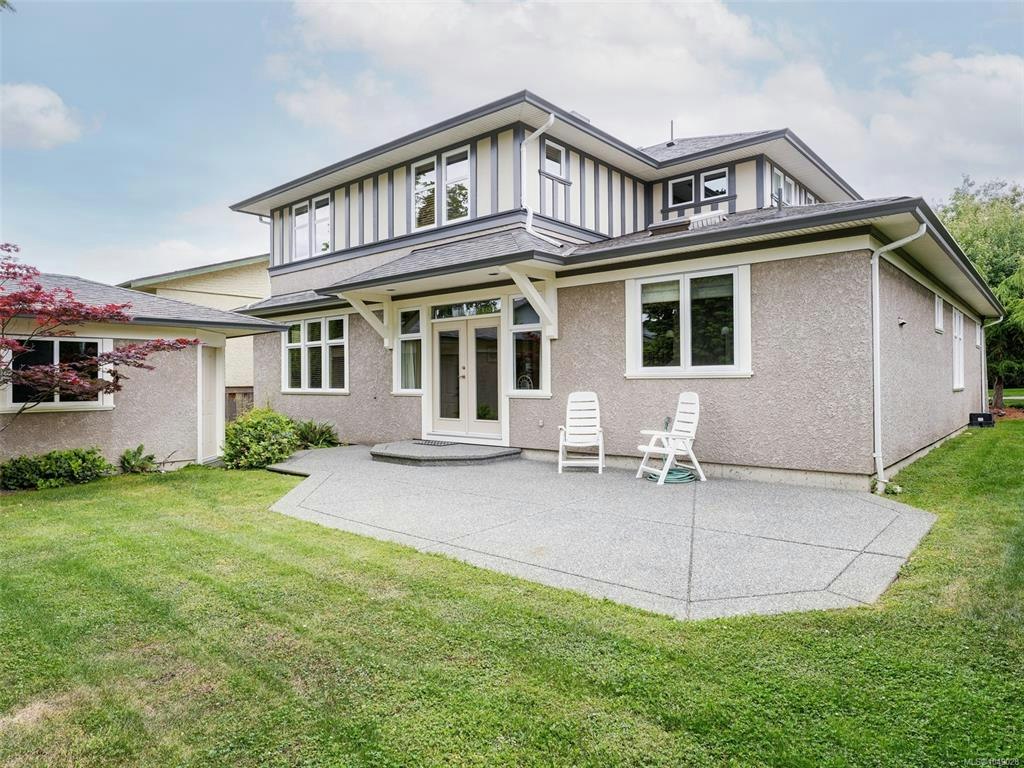 2286 Hazelton Place, Saanich, BC, V8N 5C3 - 30