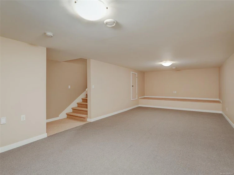 2286 Hazelton Place, Saanich, BC, V8N 5C3 - 21