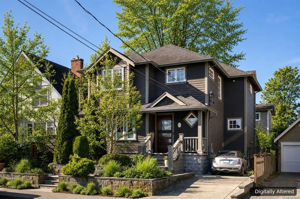 238 Richmond Avenue, Victoria, BC, V8S 3X8