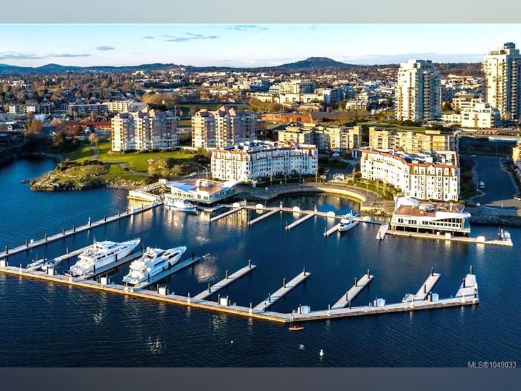 313-10 Paul Kane Place, Victoria, BC, V9A 7J8 - 28