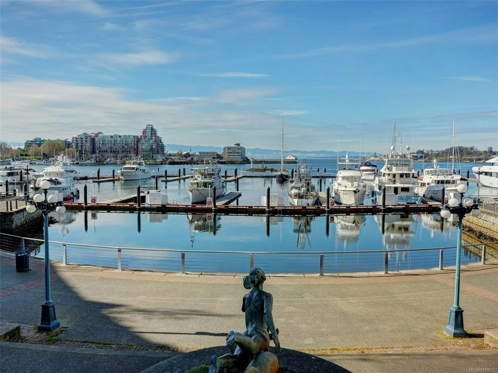 313-10 Paul Kane Place, Victoria, BC, V9A 7J8 - 22