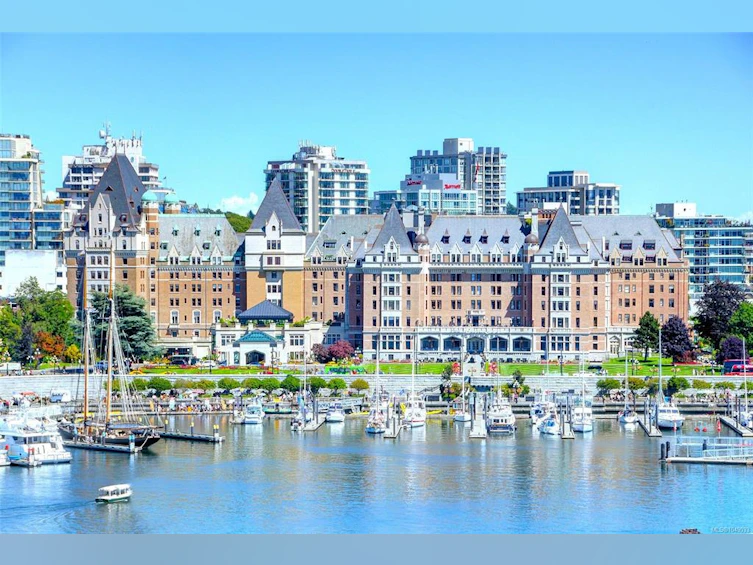 313-10 Paul Kane Place, Victoria, BC, V9A 7J8 - 35