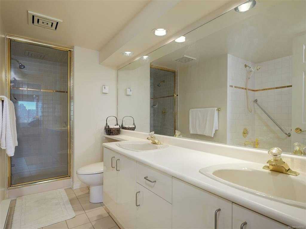 313-10 Paul Kane Place, Victoria, BC, V9A 7J8 - 15