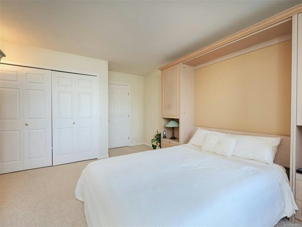 313-10 Paul Kane Place, Victoria, BC, V9A 7J8 - 17
