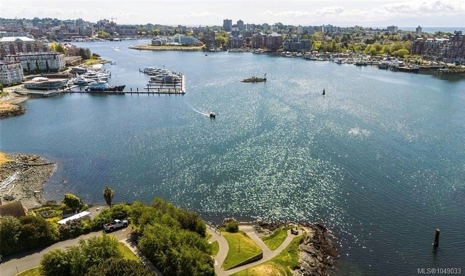 313-10 Paul Kane Place, Victoria, BC, V9A 7J8 - 29