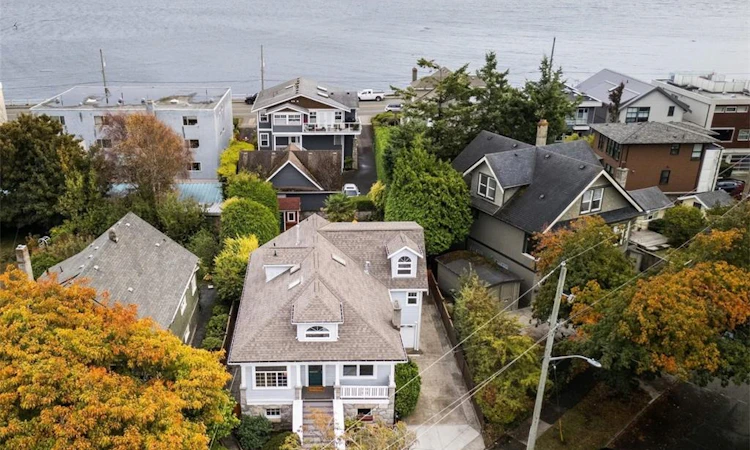 103 Bushby Street