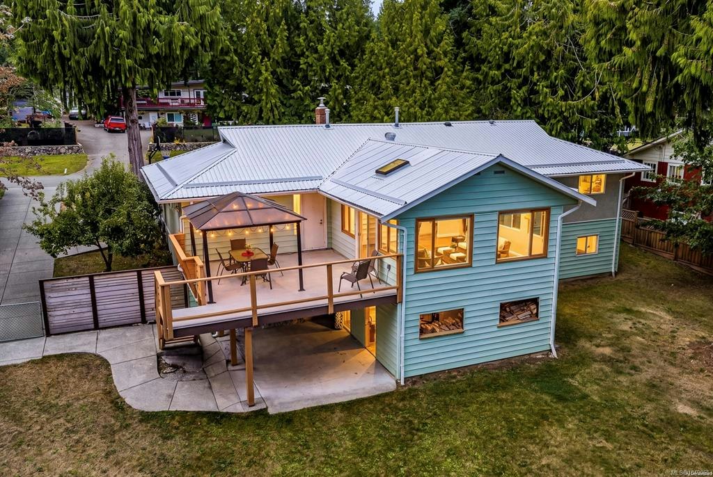 1320 Webdon Road, Courtenay, BC, V9N 9K5
