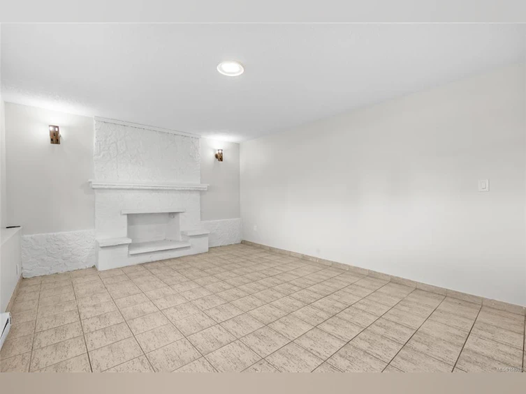 1575 Burton Avenue, Victoria, BC, V8T 2N3 - 20