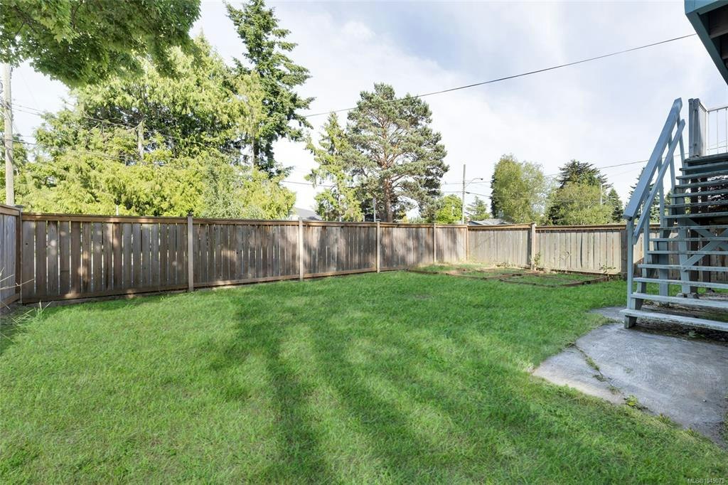 1575 Burton Avenue, Victoria, BC, V8T 2N3 - 33