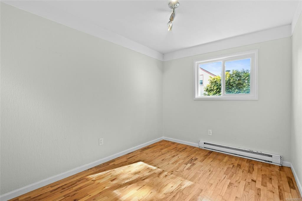 1575 Burton Avenue, Victoria, BC, V8T 2N3 - 11