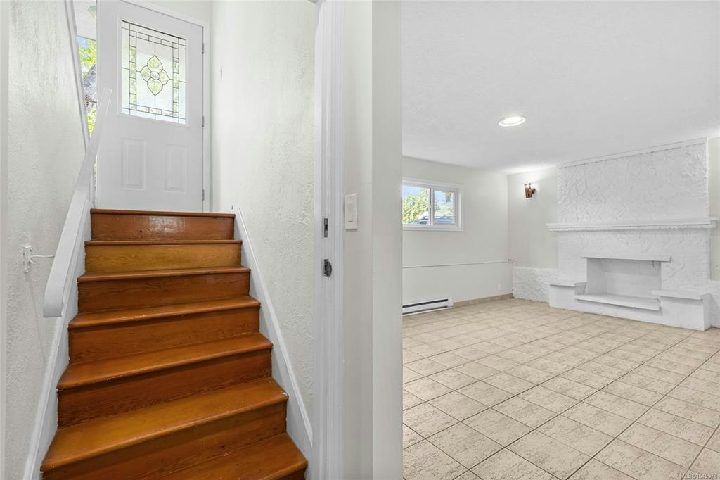1575 Burton Avenue, Victoria, BC, V8T 2N3 - 18