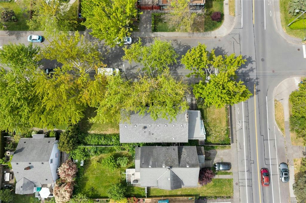 1575 Burton Avenue, Victoria, BC, V8T 2N3 - 38
