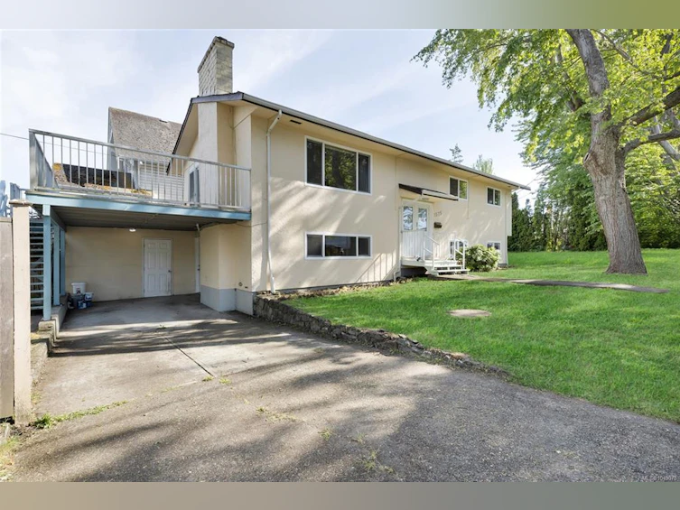 1575 Burton Avenue, Victoria, BC, V8T 2N3 - 35