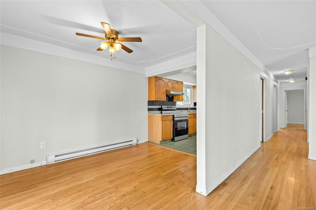 1575 Burton Avenue, Victoria, BC, V8T 2N3 - 6