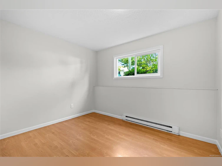 1575 Burton Avenue, Victoria, BC, V8T 2N3 - 30