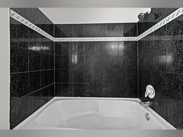 1575 Burton Avenue, Victoria, BC, V8T 2N3 - 17