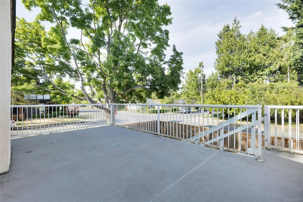 1575 Burton Avenue, Victoria, BC, V8T 2N3 - 32