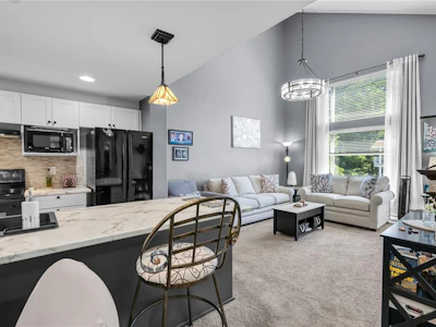 405-2823 Jacklin Road - 5