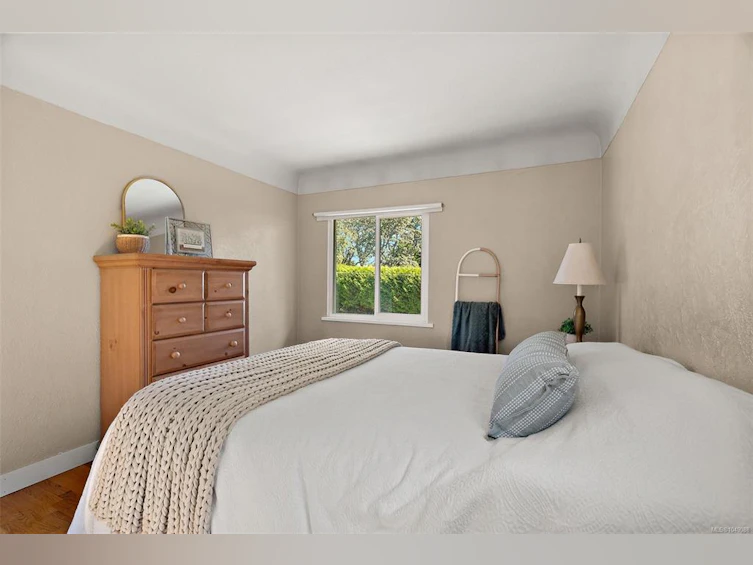 3615 Doncaster Drive, Saanich, BC, V8P 3W5 - 7