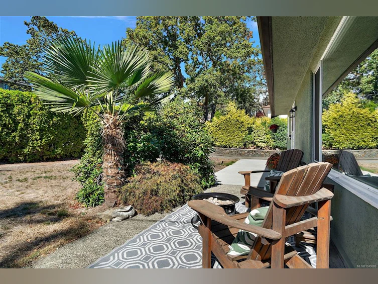 3615 Doncaster Drive, Saanich, BC, V8P 3W5 - 30