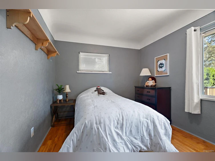 3615 Doncaster Drive, Saanich, BC, V8P 3W5 - 9