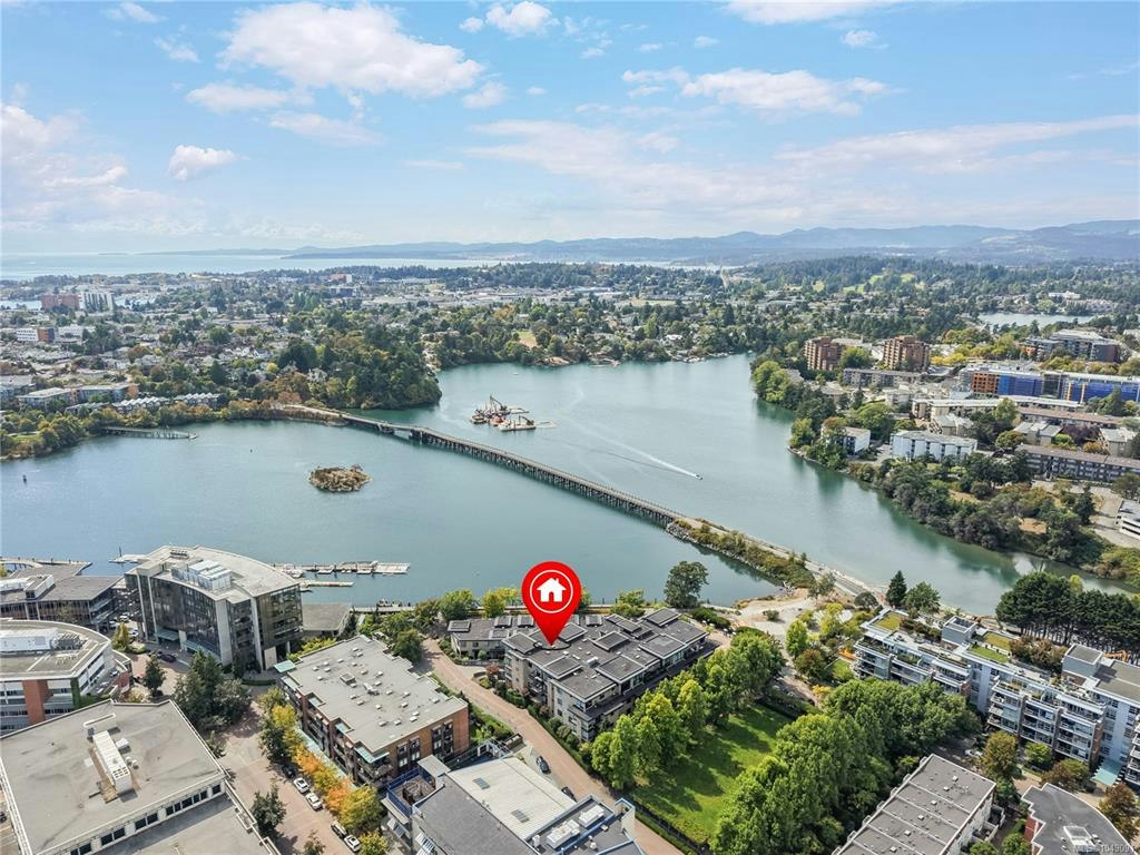 306-330 Waterfront Crescent, Victoria, BC, V8T 5K3