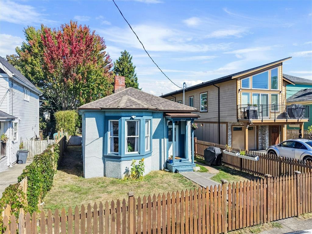 1122 North Park Street, Victoria, BC, V8T 1C8