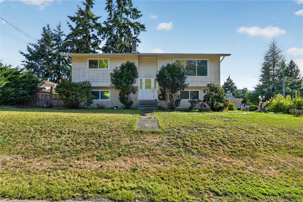 4594 Alwyn Street - 3