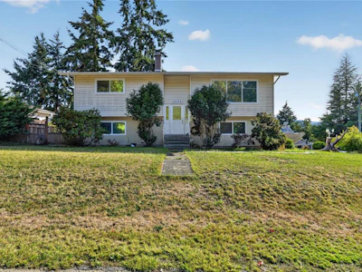 4594 Alwyn Street - 3