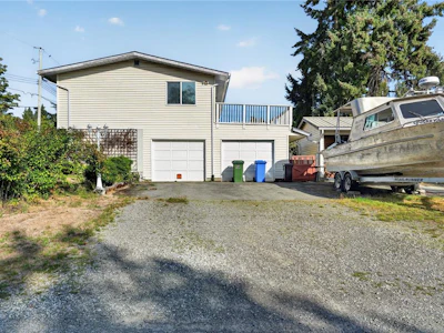 4594 Alwyn Street - 4