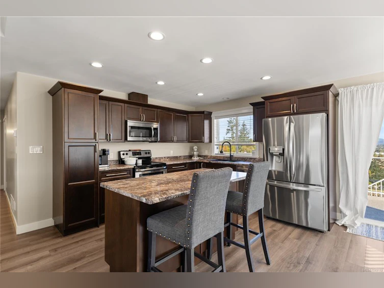 1942 Bear Place, Campbell River, BC, V9H 1R3 - 2